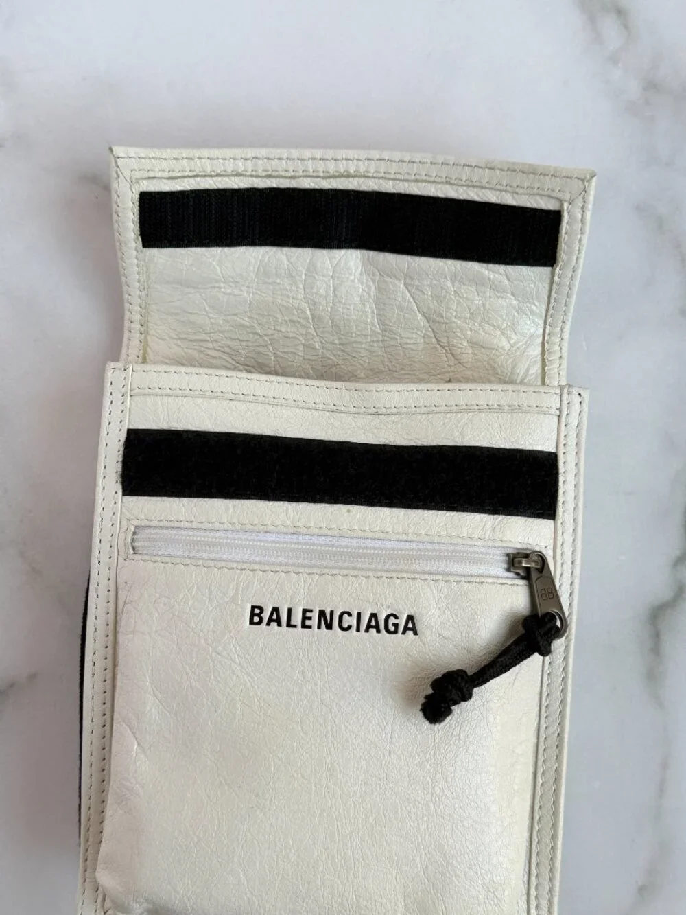 Balenciaga Explorer White Leather Crossbody Pouch Shoulder Bag AUTHENTIC